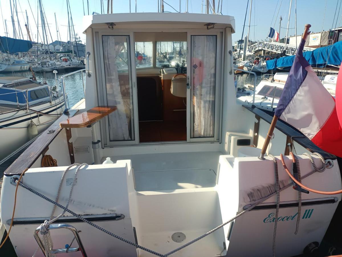 Nuit Insolite A Bord Du Bateau Exocet III Boulogne-sur-Mer Exterior photo