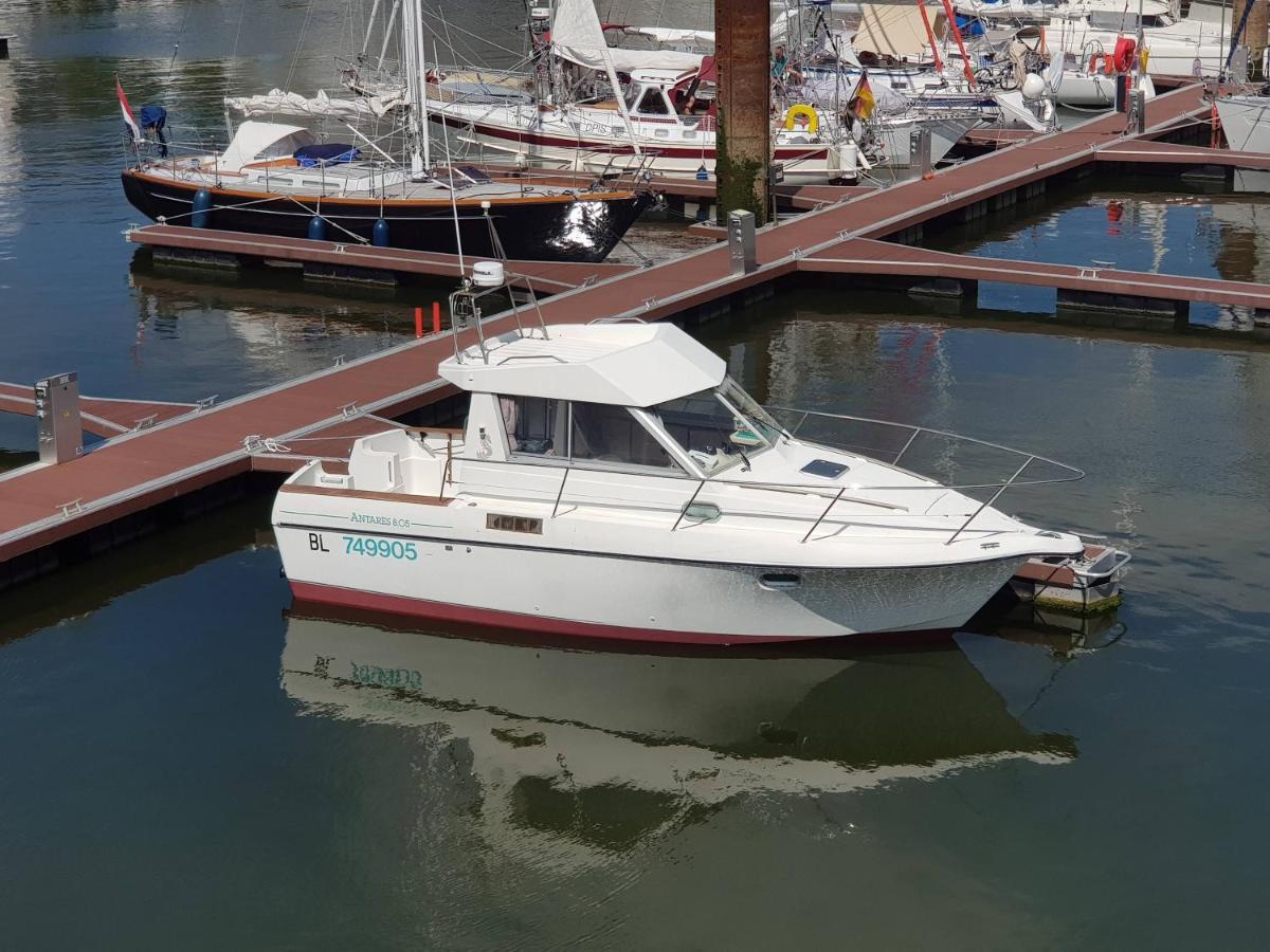 Nuit Insolite A Bord Du Bateau Exocet III Boulogne-sur-Mer Exterior photo